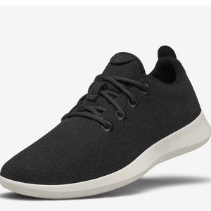 allbirds black sneakers